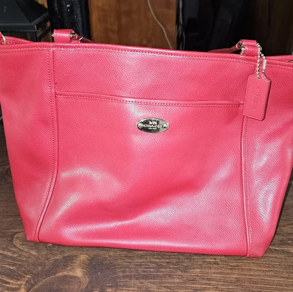 Red coach leather tote bag - Picture 2 of 4